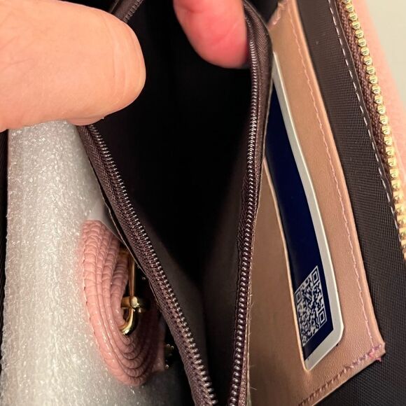 Baelberry Single Wallet Cross Body Bag - Picture 9 of 9